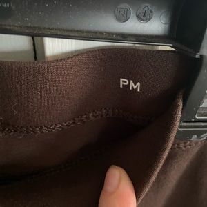 NWOT St Johns Bay Skinny Pants, Size Medium Petite, Brown.